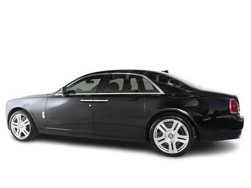 Used 2017 Rolls-Royce Ghost RWD image 10