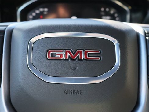 Used 2024 GMC Sierra 2500 SLT w/ SLT Premium Package image 27