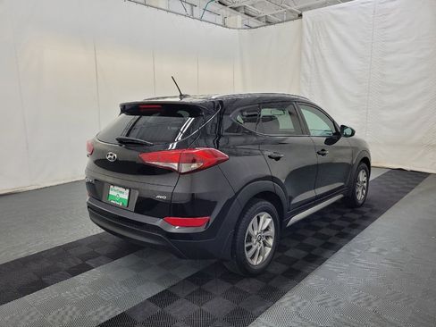 Used 2017 Hyundai Tucson SE w/ SE Popular Package 02 AWD/4WD image 9