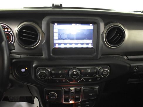 Used 2020 Jeep Gladiator Sport w/ Quick Order Package 24S AWD/4WD image 17