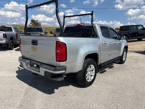 Used 2018 Chevrolet Colorado LT w/ LT Convenience Package RWD image 5