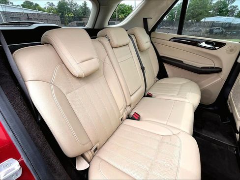 Certified 2016 Mercedes-Benz GLE 350 w/ Parking Assist Package image 20