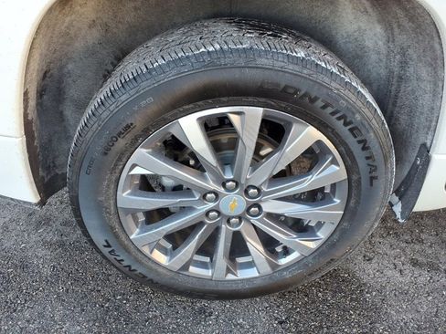 Certified 2023 Chevrolet Traverse Premier image 36