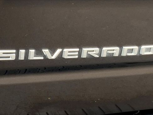 Used 2019 Chevrolet Silverado 1500 LT w/ Texas Edition image 30