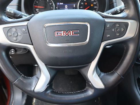 Used 2020 GMC Terrain SLE FWD image 11