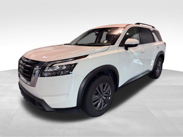 Used 2025 Nissan Pathfinder SV FWD image 1
