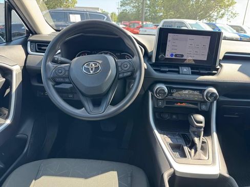 Used 2024 Toyota RAV4 XLE w/ Convenience Package FWD image 14
