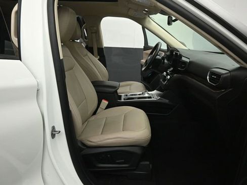 Certified 2023 Ford Explorer Limited w/ Equipment Group 301A image 31