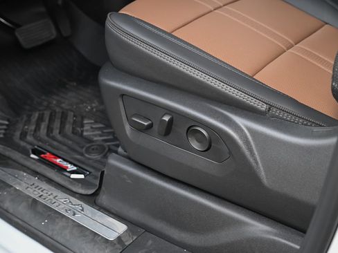 New 2026 Chevrolet Silverado 2500 High Country w/ Technology Package AWD/4WD image 19