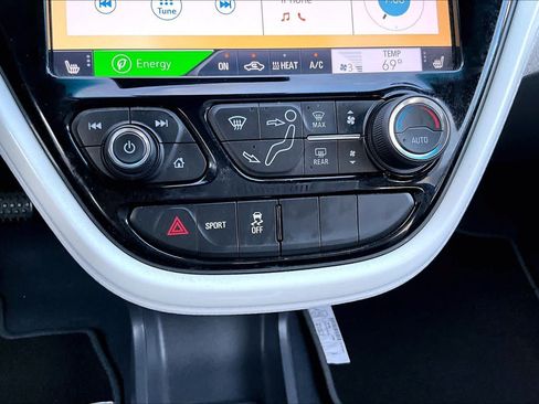 Used 2019 Chevrolet Bolt LT FWD image 30