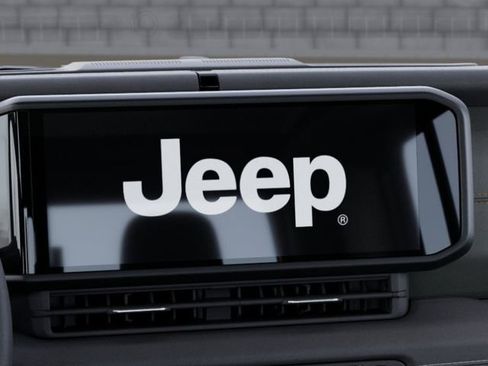 New 2025 Jeep Gladiator Mojave w/ Convenience Group image 19