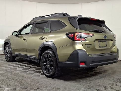 Used 2023 Subaru Outback Onyx Edition XT AWD/4WD image 7