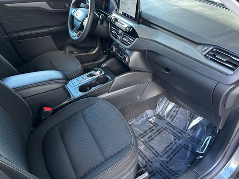 Used 2025 Ford Escape Active image 18