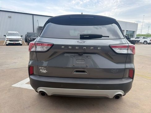 Used 2022 Ford Escape SEL image 4