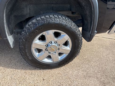 Used 2022 Chevrolet Silverado 2500 LTZ w/ LTZ Texas Edition AWD/4WD image 9