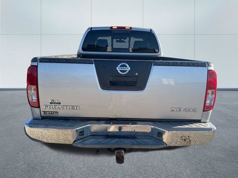 Used 2008 Nissan Frontier SE w/ SE Value Truck Pkg AWD/4WD image 3