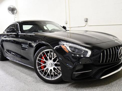 Used 2018 Mercedes-Benz AMG GT C image 2