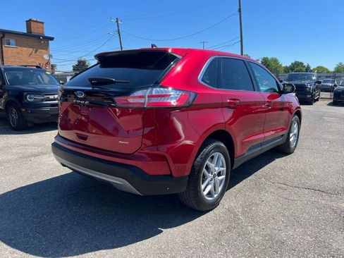 Used 2024 Ford Edge SEL w/ Convenience Package AWD/4WD image 4