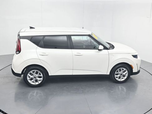 Certified 2025 Kia Soul LX w/ LX Technology Package FWD image 47