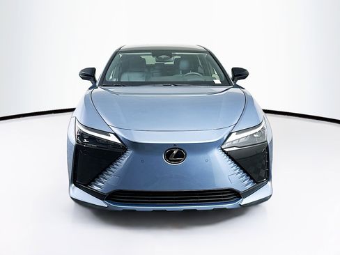 Used 2023 Lexus RZ 450e Premium w/ Technology Package image 2