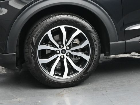 Used 2023 Ford Explorer ST AWD/4WD image 12