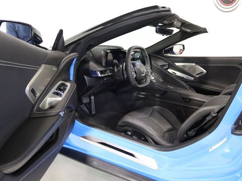 Used 2023 Chevrolet Corvette Stingray Preferred Conv w/ Battery Protection Package RWD image 38