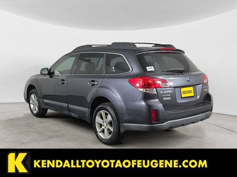 Used 2013 Subaru Outback 2.5i Premium w/ Popular Pkg 1B AWD/4WD image 3