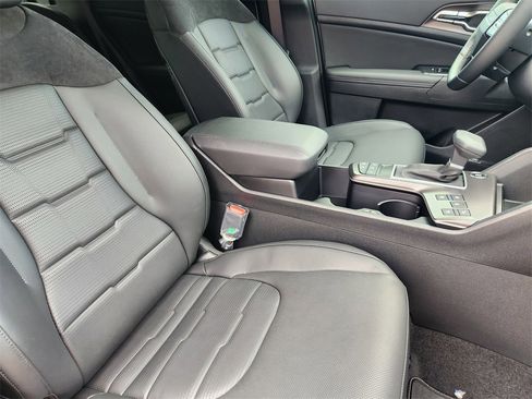 New 2026 Kia Sportage SX image 10