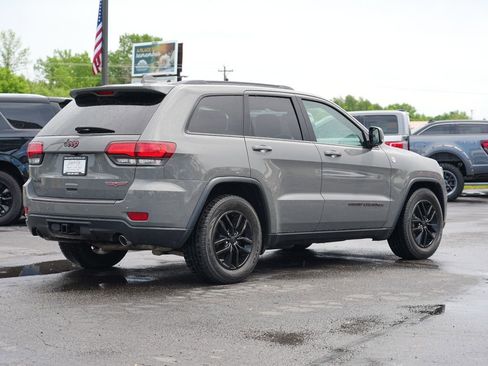 Used 2021 Jeep Grand Cherokee Trailhawk w/ Trailhawk Luxury Group AWD/4WD image 3