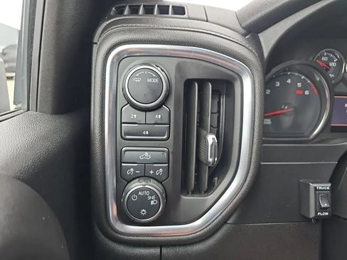Used 2020 Chevrolet Silverado 3500 LT AWD/4WD image 27
