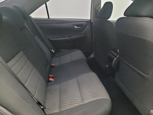 Used 2017 Toyota Camry LE image 19