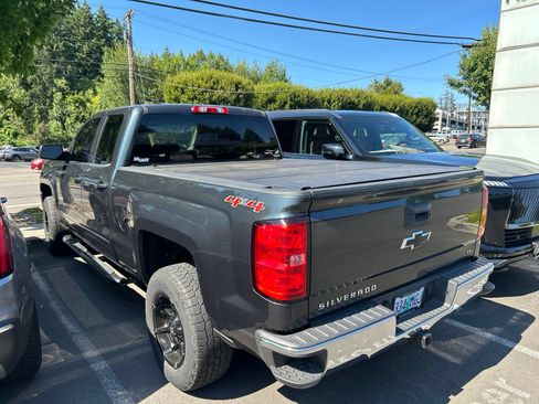 Used 2017 Chevrolet Silverado 1500 LT w/ All Star Edition AWD/4WD image 5