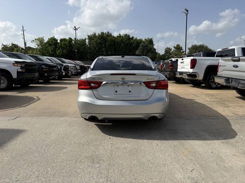 Used 2016 Nissan Maxima Platinum FWD image 39