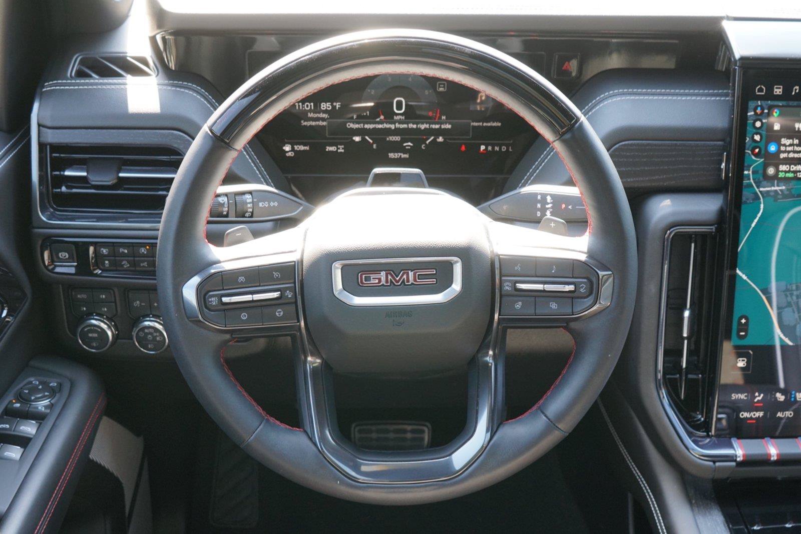 Used 2025 GMC Yukon AT4 Ultimate AWD/4WD image 26