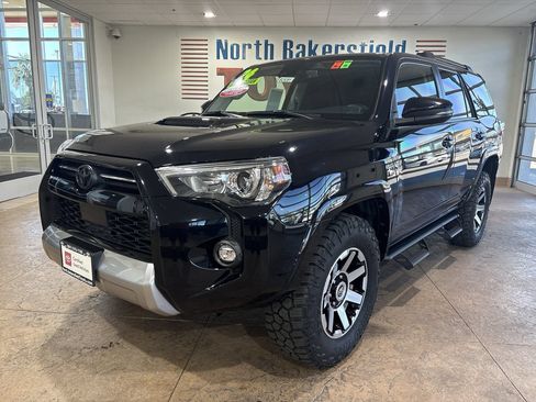 Certified 2024 Toyota 4Runner TRD Off-Road Premium w/ Moonroof Package AWD/4WD image 6