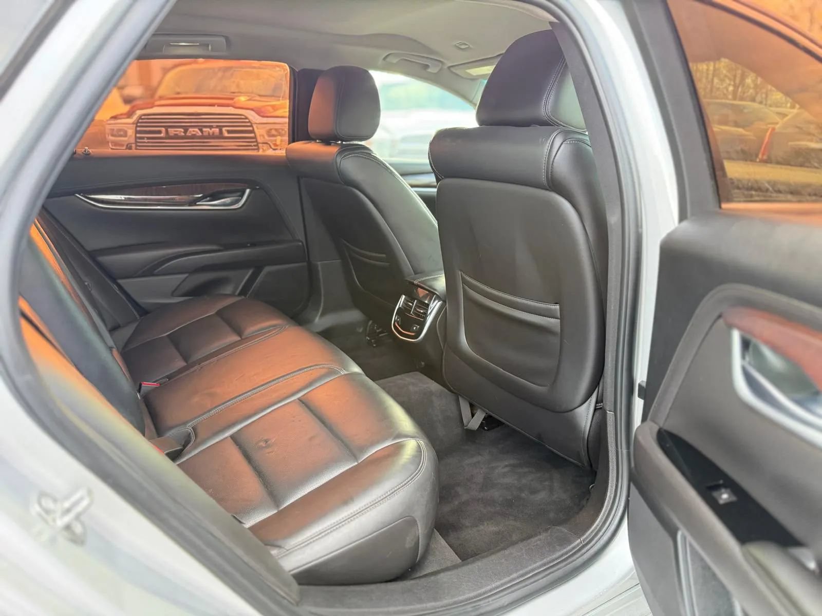 Used 2016 Cadillac XTS Luxury FWD image 10