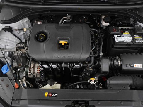 Used 2019 Hyundai Elantra SEL image 30