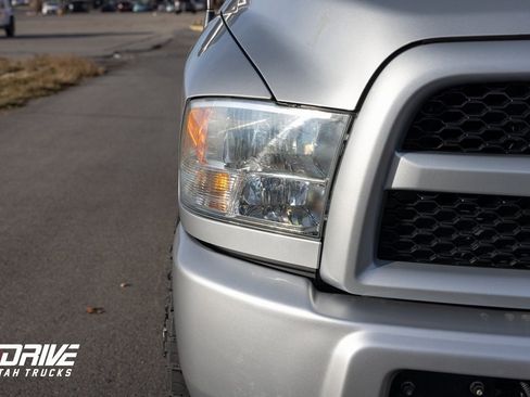 Used 2017 RAM 3500 Tradesman w/ Chrome Appearance Group image 6