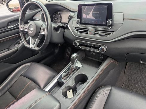 Used 2022 Nissan Altima 2.5 SR image 31