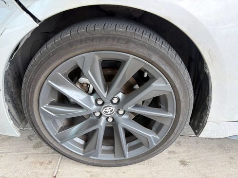 Used 2026 Toyota Corolla SE FWD image 2