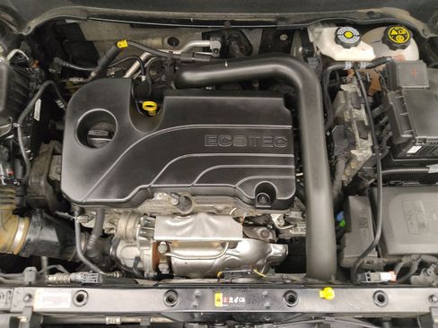 Used 2023 Chevrolet Equinox LT w/ Driver Convenience Package FWD image 30