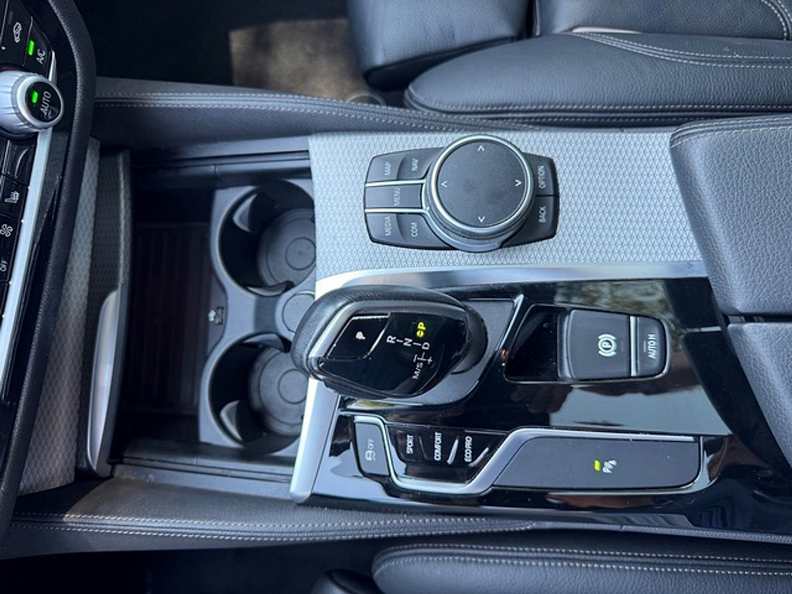 Used 2019 BMW 530i w/ M Sport Package RWD image 24