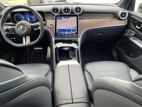 Certified 2025 Mercedes-Benz GLC 300 4MATIC image 30