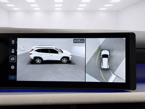 Used 2025 Hyundai Tucson Limited AWD/4WD image 35
