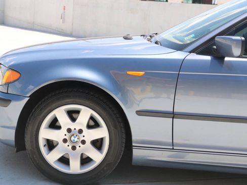 Used 2004 BMW 325xi Sedan AWD/4WD image 38