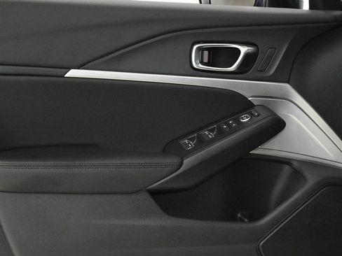 Used 2025 Acura Integra FWD image 9