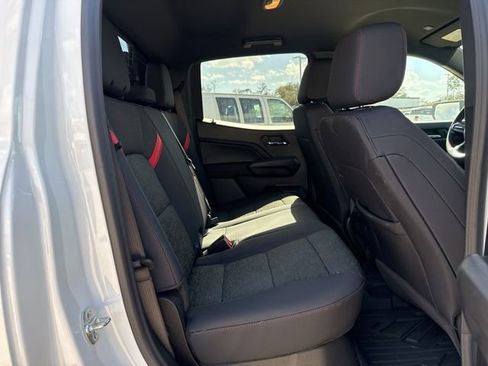 New 2025 Chevrolet Colorado Z71 w/ Midnight Edition image 15