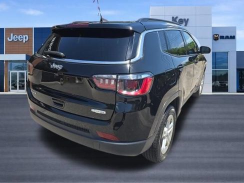 Used 2024 Jeep Compass Latitude AWD/4WD image 8