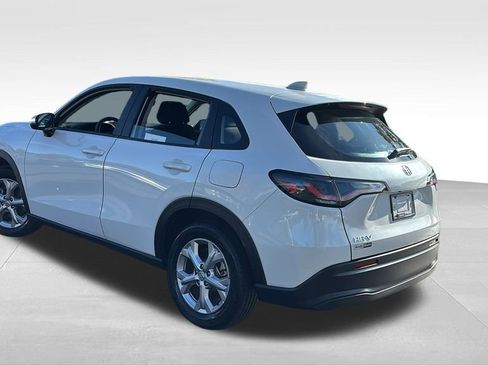 Certified 2025 Honda HR-V LX image 5