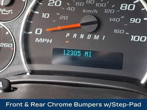 Used 2025 GMC Savana 2500 w/ Driver Convenience Package RWD image 8